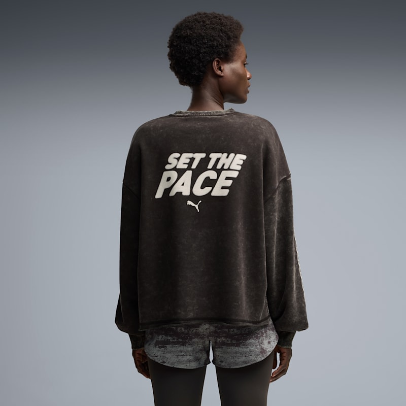 Run Culture Women's Oversized Graphic Sweatshirt